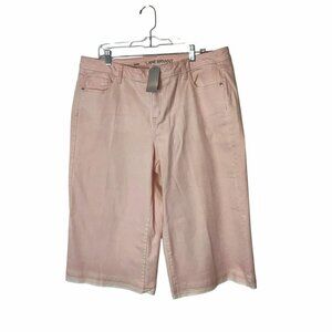 NWT Lane Bryant Pink Denim Capi With Frayed Hem Size 18